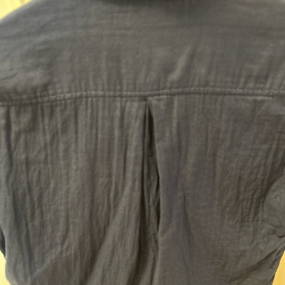 Banana Republic Women’s  Casual Navy Button Down Shirt - Picture 4 of 6